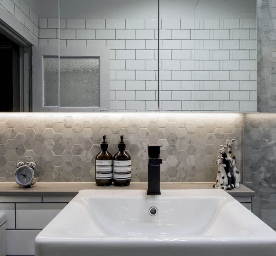 Bathroom 170523 231707 Crop